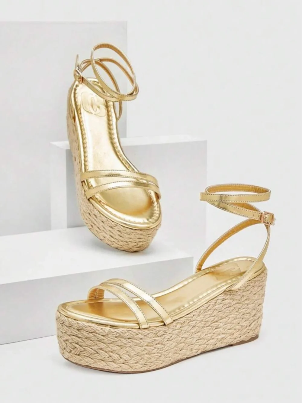 N/A metallic gold